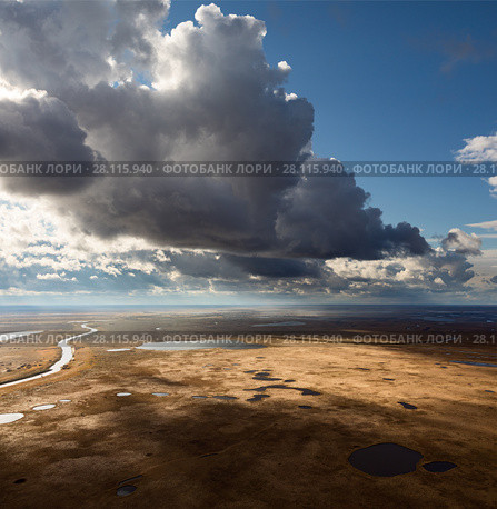 Cloudy day in the tundra, aerial view. Стоковое фото, фотограф Владимир Мельников / Фотобанк Лори