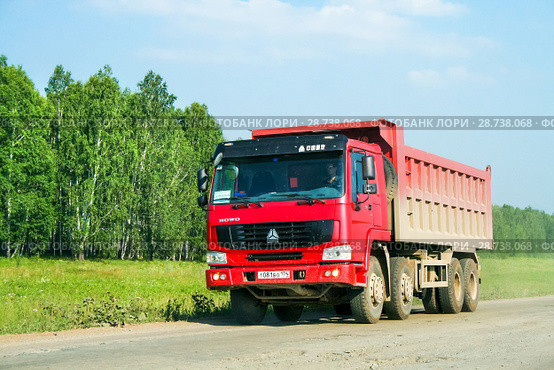 CNHTC Howo (2008 год). Редакционное фото, фотограф Art Konovalov / Фотобанк Лори
