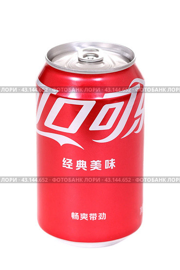 Coca-Cola (2024 год). Редакционное фото, фотограф Art Konovalov / Фотобанк Лори