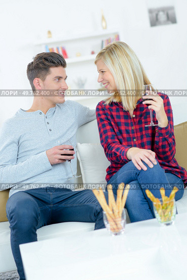 couple having a lovely conversation. Стоковое фото, агентство Ingram Publishing / Фотобанк Лори