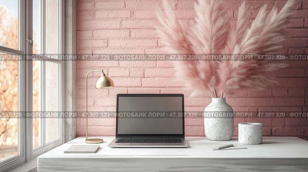Cozy workspace with laptop and pastel decor by window in afternoon light. Безмятежное рабочее место с ноутбуком, элегантной лампой и декоративной вазой с пампасной травой на белом столе. Естественный свет струится через окно, создавая успокаивающую атмосферу. Стоковое AI-изображение, AI-художник Katsiaryna Repich / Фотобанк Лори