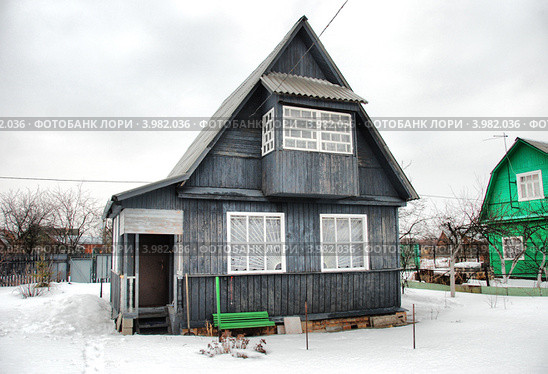 Дачный домик, Ногинский район, Московская область (2010 год). Стоковое фото, фотограф lana1501 / Фотобанк Лори