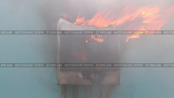 Dangers of sloppy electrical wiring is short circuit and electrical fire. Стоковое видео, видеограф Владимир Григорьев / Фотобанк Лори