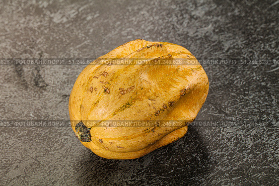 Decorative yelow pampkin seasonal vegetables. Стоковое фото, фотограф Андрей Старостин / Фотобанк Лори