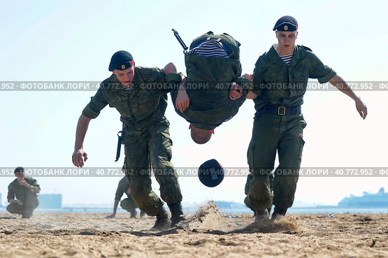 Demonstrative performance of the Marine Corps (2013 год). Редакционное фото, фотограф Анна Кривицкая / Фотобанк Лори