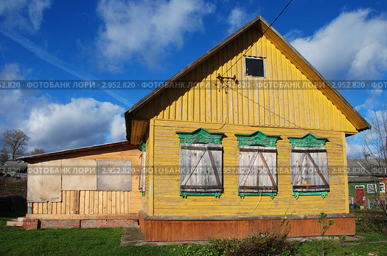 Деревенский домик. Село Улейма Ярославской области (2011 год). Стоковое фото, фотограф lana1501 / Фотобанк Лори