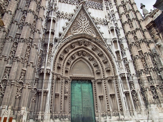 Detail of Seville Cathedral, Andalusia,  Spain cloudy day. Стоковое фото, агентство Ingram Publishing / Фотобанк Лори