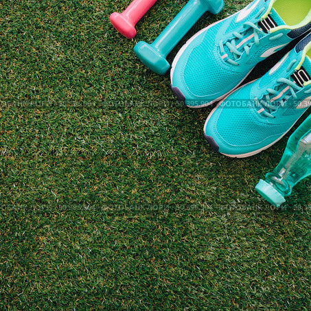 diagonally placed training shoes. Стоковое фото, агентство Ingram Publishing / Фотобанк Лори