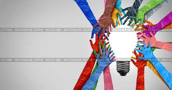 Diverse society thinking together and team ideas as group of people coming together joining hands into the shape of an inspirational light bulb as a community diversity metaphor with 3D elements. Стоковое фото, агентство Ingram Publishing / Фотобанк Лори
