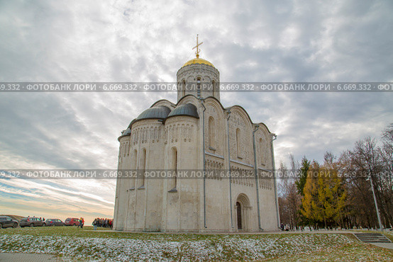 Дмитриевский собор во Владимире (2014 год). Редакционное фото, фотограф Григорий Луговой / Фотобанк Лори
