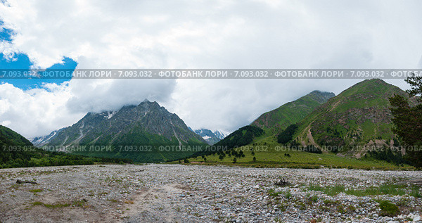 Долина реки Гара-Аузусу. Стоковое фото, фотограф Вячеслав Скоробогатов / Фотобанк Лори
