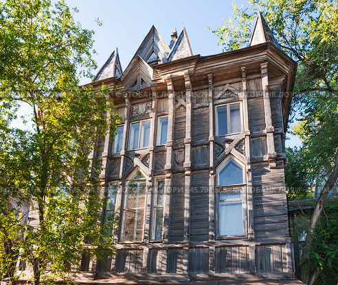 Дом пастора ( памятник архитектуры конца XIX в., в исторической части старого города Астрахань ( Армянская слобода ) (2011 год). Стоковое фото, фотограф Павел Просянов / Фотобанк Лори