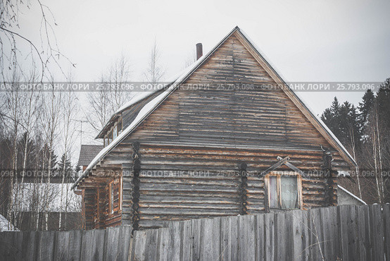 Дом в селе (2017 год). Стоковое фото, фотограф Aleksandr “K” Kuznetsov / Фотобанк Лори