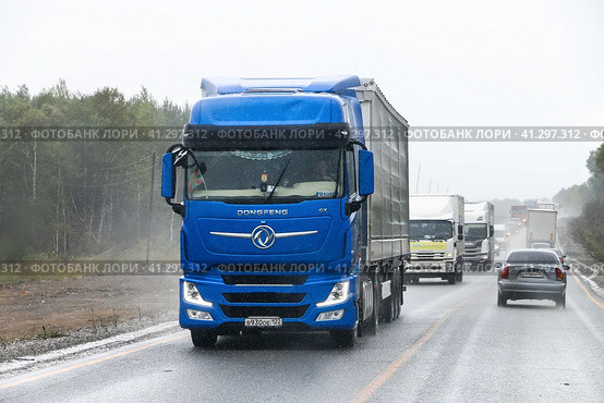 DongFeng DFH4180 GX (2023 год). Редакционное фото, фотограф Art Konovalov / Фотобанк Лори