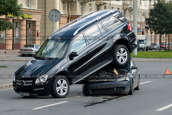 Дорожно-транспортное происшествие (2011 год). Редакционное фото, фотограф Александр Алексеев / Фотобанк Лори