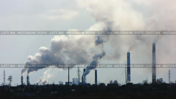 Дым из промышленных труб. Стоковое видео, видеограф Юрий Пономарёв / Фотобанк Лори