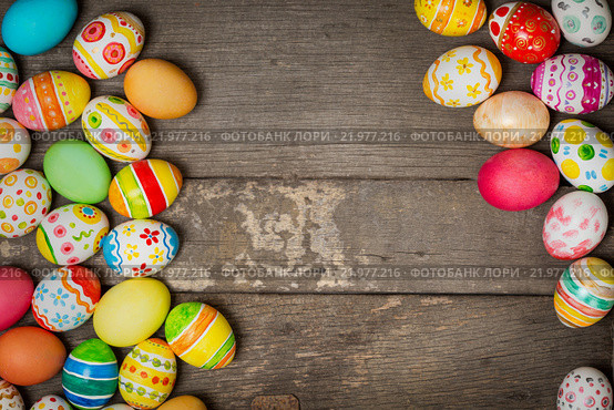 Easter eggs on wooden. Стоковое фото, фотограф Типляшина Евгения / Фотобанк Лори