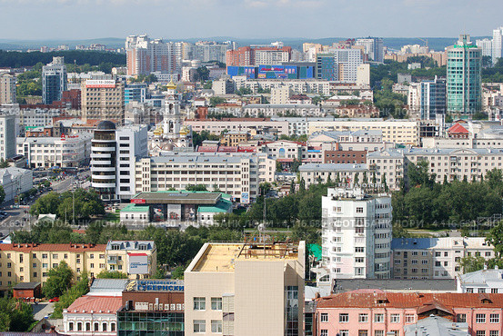 Екатеринбург. Городской пейзаж, вид сверху. Редакционное фото, фотограф Анна Омельченко / Фотобанк Лори