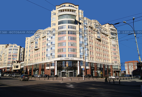 Элитный дом на ул.Радищева-Хохрякова, г.Екатеринбург (2010 год). Редакционное фото, фотограф Татьяна Злобина / Фотобанк Лори