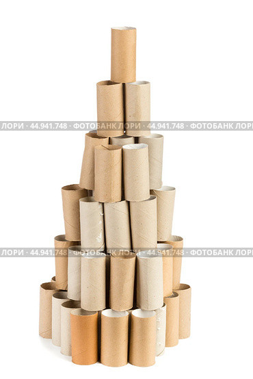 Empty toilet paper on white background. Стоковое фото, фотограф Сергей Толмачёв / Фотобанк Лори