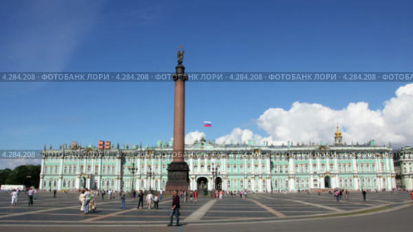 Эрмитаж и Дворцовая площадь в Санкт-Петербурге, таймлапс (2013 год). Стоковое видео, видеограф Михаил Коханчиков / Фотобанк Лори