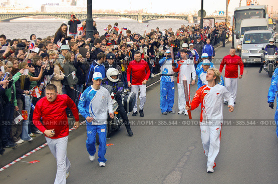 Евгений Плющенко, олимпийский чемпион 2006 года по фигурному катанию (2008 год). Редакционное фото, фотограф Vladimir Kolobov / Фотобанк Лори