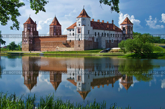 Европа, Беларусь: Мирский замок (2014 год). Стоковое фото, фотограф Писаревский Владислав / Фотобанк Лори
