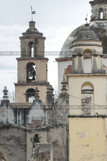 Exterior view of the church, Sanctuary of Atotonilco, San Miguel de Allende, Guanajuato, Mexico. Стоковое фото, агентство Ingram Publishing / Фотобанк Лори