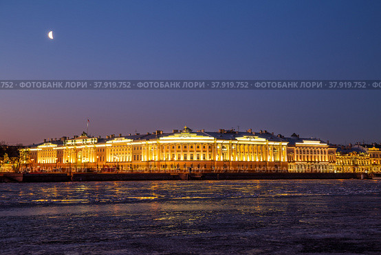 Famous Senate and Synod building with night illumination, St. Petersburg, Russia (2015 год). Стоковое фото, фотограф Юлия Бабкина / Фотобанк Лори