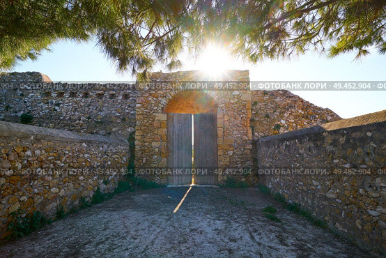 Forti de la Reina in Tarragona at Punta Miracle of Catalonia. Стоковое фото, агентство Ingram Publishing / Фотобанк Лори