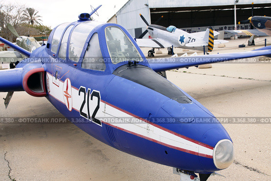 FOUGA CM.170 MAGISTER - Учебно-боевой самолёт или легкий штурмовик (2012 год). Редакционное фото, фотограф Irina Opachevsky / Фотобанк Лори