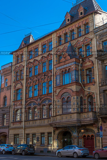 Fragment of the profitable house of N.N. Nikonov, 1899-1900. St. Petersburg, Kolokolnaya Street, 11 (2019 год). Редакционное фото, фотограф Анна Кривицкая / Фотобанк Лори