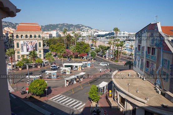 Франция. Канны. Виды улиц французского города Канны. France. Cannes. Street views of the French city of Cannes. (2016 год). Редакционное фото, фотограф Алексей Смышляев / Фотобанк Лори