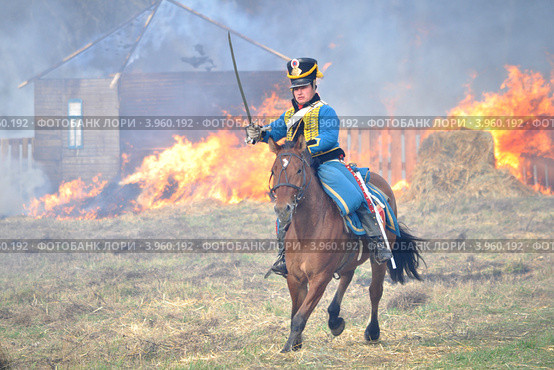 Французский гусар. Малоярославец (2012 год). Редакционное фото, фотограф Сергей Великанов / Фотобанк Лори