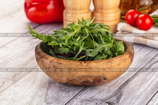 Fresh green ruccola salad leaves. Стоковое фото, фотограф Андрей Старостин / Фотобанк Лори