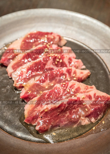 Freshness Japanese Harami wagyu meat BBQ yakiniku. Стоковое фото, агентство Ingram Publishing / Фотобанк Лори