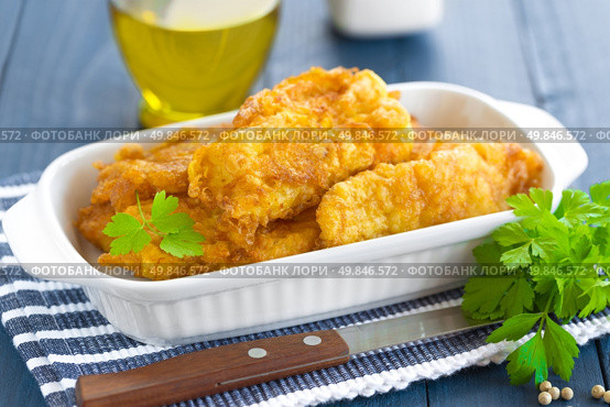 Fried fish in a batter. Стоковое фото, агентство Ingram Publishing / Фотобанк Лори