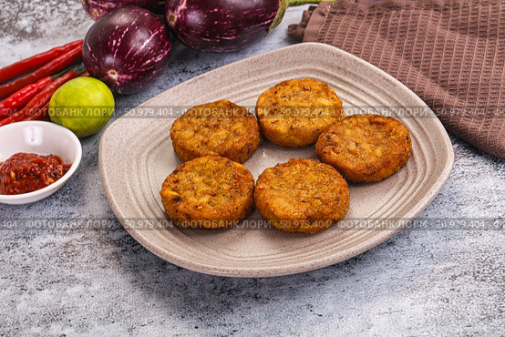 Fried potato crispy golden hash brown. Стоковое фото, фотограф Андрей Старостин / Фотобанк Лори
