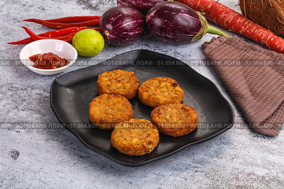 Fried potato crispy golden hash brown. Стоковое фото, фотограф Андрей Старостин / Фотобанк Лори