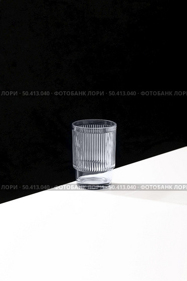 front view clear glass with copy space. Стоковое фото, агентство Ingram Publishing / Фотобанк Лори
