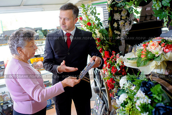 funeral parlour. Стоковое фото, агентство Ingram Publishing / Фотобанк Лори