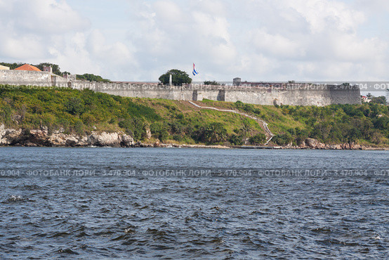 Гавана. Крепость Сан-Карлос-де-ла-Кабанья (Fortaleza de San Carlos de la Cabana) (2011 год). Стоковое фото, фотограф Сергей Дубров / Фотобанк Лори