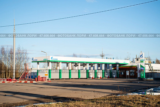 Газозаправочная станция "Газпром" Редакционное фото, фотограф Евгений Чердаков / Фотобанк Лори