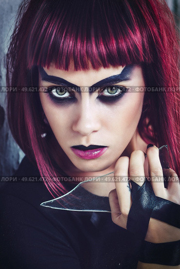 girl model in black with pink hair in an abandoned building. Стоковое фото, агентство Ingram Publishing / Фотобанк Лори