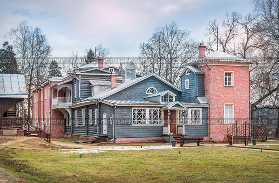 Главный дом Мураново Main House in Muranovo Manor (2020 год). Редакционное фото, фотограф Baturina Yuliya / Фотобанк Лори