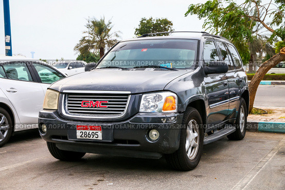 GMC Envoy (2018 год). Редакционное фото, фотограф Art Konovalov / Фотобанк Лори