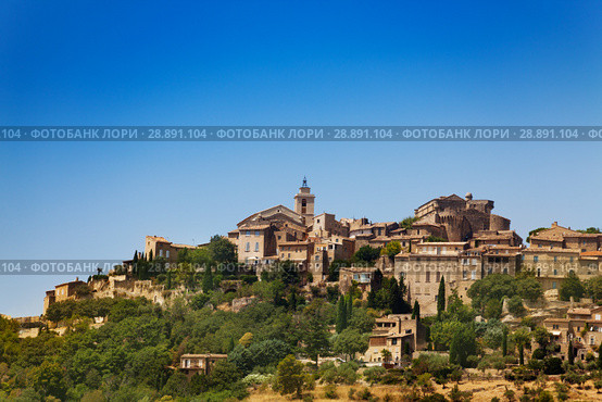 Gordes village view on the mountain, south France (2017 год). Стоковое фото, фотограф Сергей Новиков / Фотобанк Лори