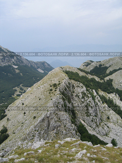 Горные вершины. Вид со смотровой площадки. Черногория (2005 год). Стоковое фото, фотограф Анастасия Коляскина / Фотобанк Лори