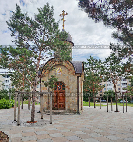 Город Кемерово. Ландшафтный мемориальный парк «Парк Ангелов». Часовня «В скорбях и печалях утешение» Редакционное фото, фотограф Цибаев Алексей / Фотобанк Лори