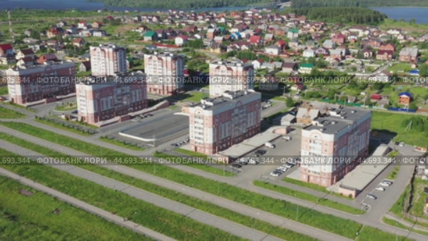 Город Нижний Тагил с высоты птичьего полета. Свердловская область. Россия (2022 год). Стоковое видео, видеограф Евгений Ткачёв / Фотобанк Лори